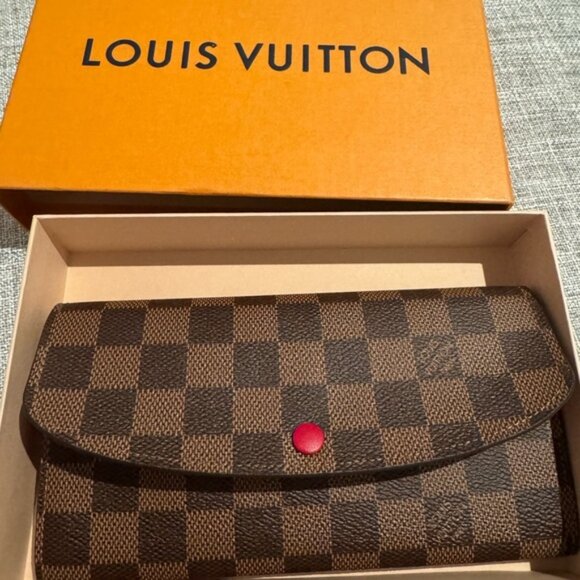 Louis Vuitton Handbags - Louis Vuitton Brown Checkered Wallet